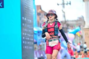 BIB: 5106
                            <button type="button" onclick="openModal(24883982)" class="btn btn-primary btn-sm float-right btn-popup" data-toggle="modal" data-target=".modal-high-quality">
                        <i class="fas fa-shopping-cart"></i> Add to Cart
                    </button>
                                            <button type="button" onclick="isThisMe(24883982, true)" class="btn btn-success btn-sm float-right btn-popup btn-isme hidden" data-toggle="tooltip" data-placement="bottom" title="นี่คือรูปของคุณใช่ไหม คลิกที่นี่เพื่อเอาเข้าอัลบั้ม">
                        <i class="fas fa-plus"></i> Add to album
                    </button>
                    <button type="button" onclick="isThisMe(24883982, false)" class="btn btn-warning btn-sm float-right btn-popup btn-isnotme hidden">
                        <i class="fas fa-ban"></i> Remove from album
                    </button>